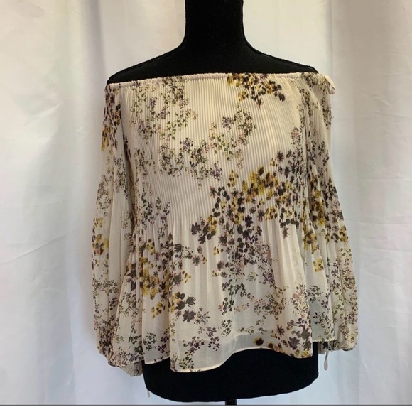 Aritzia Wilfred Talence pleated off shoulder blouse floral flower print cream XS - Picture 4 of 12